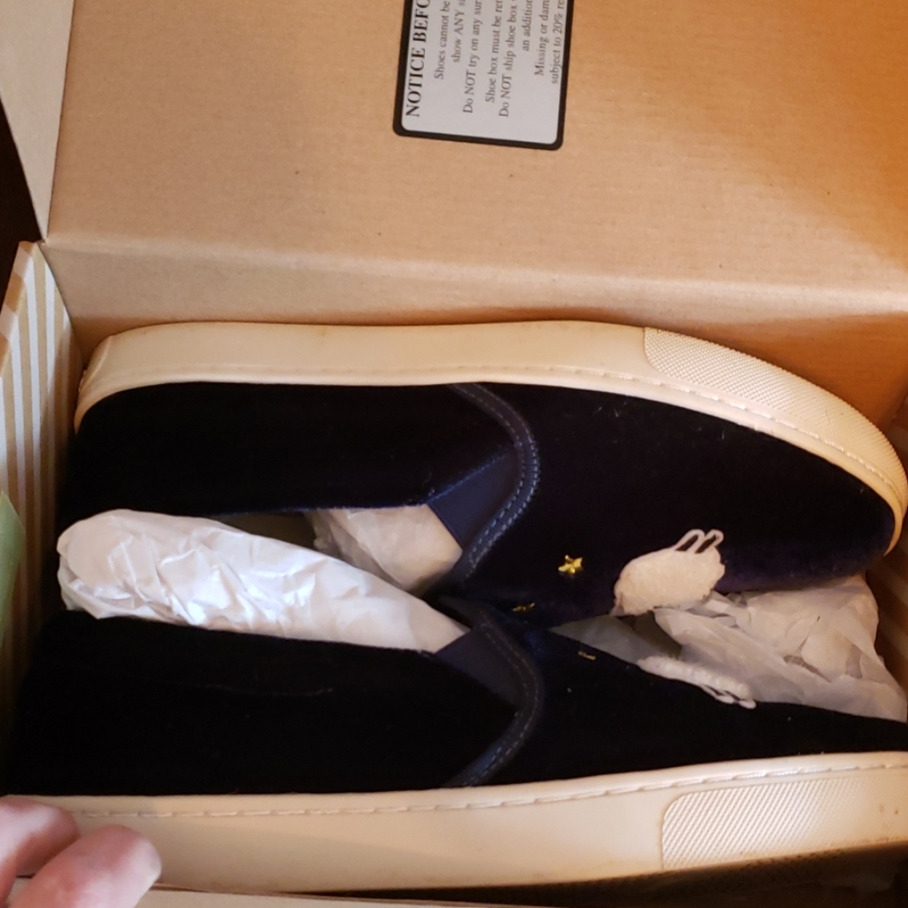 Soludos velvet sheep sneaker worn once